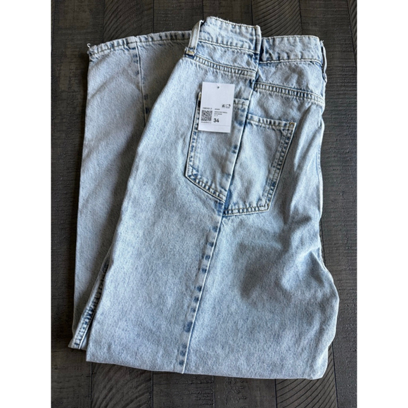 Forever 21 Mom Jeans Light Wash Size 34, 27 Inseam 100% Cotton Vintage Style - Picture 4 of 5